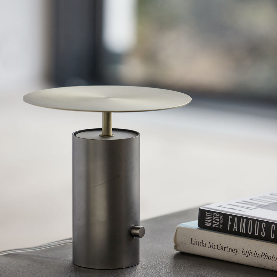 House Doctor Tischleuchte, Tacker, Gunmetal-Grau